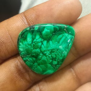 36 Cts. Natural Velvet  Malachite Specimen, Raw Malachite, Quartz Crystal, Crystal Ornament, Crystal Healing, Malachite Energy melachite.