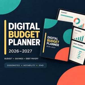 Puede incluir: Un planificador de presupuesto digital 2026-2027 con cubierta azul oscuro, acentos circulares turquesa y naranja, texto amarillo y una l&iacute;nea vertical amarilla. Se muestra junto a pantallas de tabletas con gr&aacute;ficos de presupuesto y ahorro.