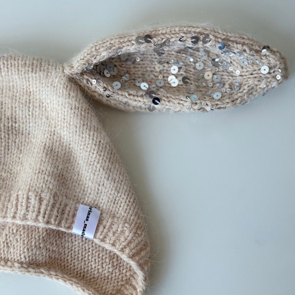 Bunny Baby Mütze mit Ohren verziert Pailletten handgefertigt mit Krawatten für Mädchen stricken
