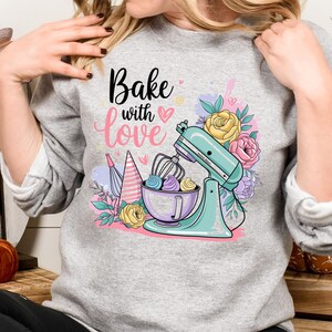 Baka med kärlek png, bakning png, bakningssublimering, retro png, cupcakessublimering, t-shirtdesign, tröja png, sublimeringsdesign. bild 5