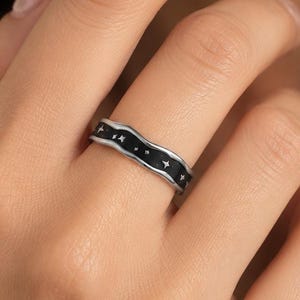 Offener Sternring mit schwarzem Hintergrund – verstellbar, aus 925 Sterlingsilber