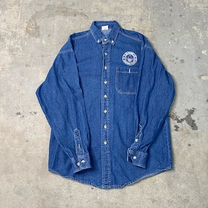 Vintage 1990s Union Made Chambray shirt / Vintage Button Down / Streetwear / Outerwear / Denim / Cowboy shirt