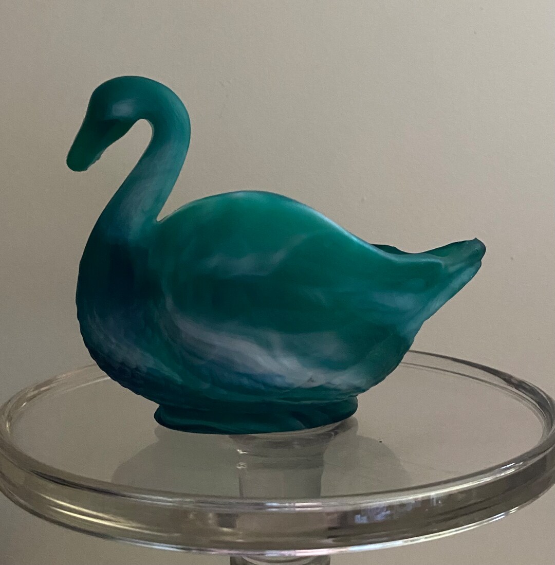 SWAN Figurine & Planter IMPERIAL GLASS in Vibrant Matte Jade Slag