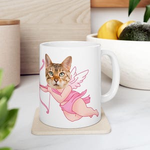 Taza de cerámica personalizada con cara de Cupido para San Valentín, para ella, para él, para San Valentín, amor, cumpleaños, regalo divertido, gracioso, bonito, regalo de broma, ángel rosa. imagen 4