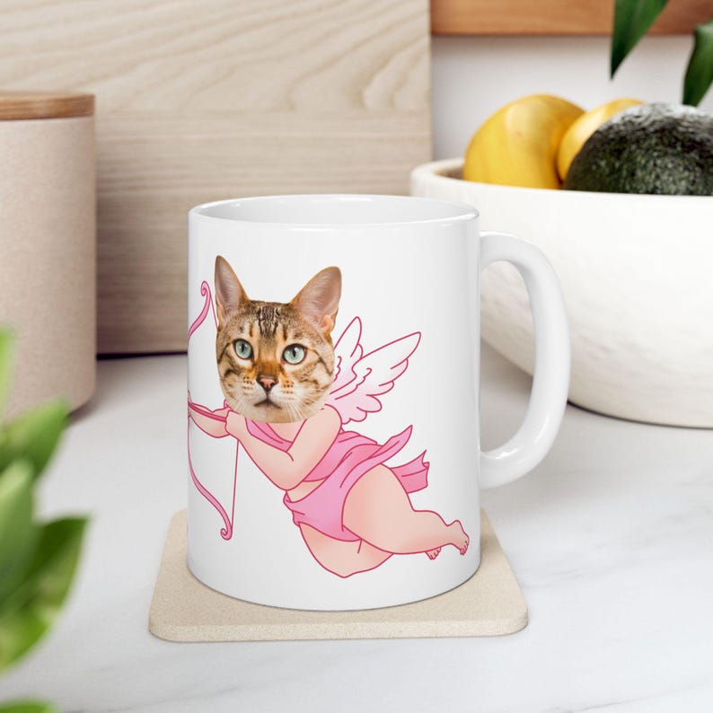 Taza de cerámica personalizada con cara de Cupido para San Valentín, para ella, para él, para San Valentín, amor, cumpleaños, regalo divertido, gracioso, bonito, regalo de broma, ángel rosa. imagen 4