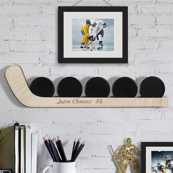 Étagère pour rondelles de hockey personnalisable, présentoir pour rondelles en bois avec nom, cadeaux pour joueurs de hockey sur glace, décoration de sport, cadeau spécial pour chambre de garçon