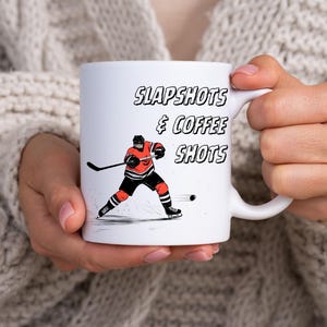 Slapshots en koffieshots, 11oz keramische mok ijshockeysportthema, leuke woordspeling ijshockeyzin, cadeau voor ijshockeyspeler/coach/liefhebber