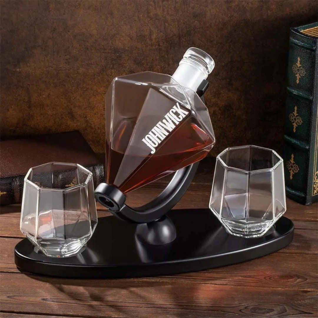 Whiskey Decanter Set with Custom Name, Whiskey Glasses, Diamond Shaped Decanter + Tray Set, Father's Day/Whiskey Lover Gift