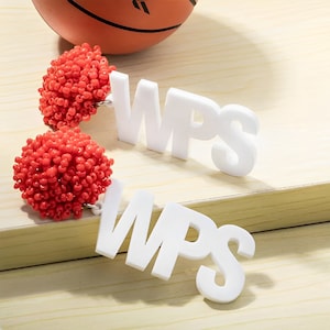 Pendientes personalizados para el día del partido, pendientes con nombre de equipo personalizado y pompones para animadoras y aficionados al deporte, accesorios ideales para el día del partido.