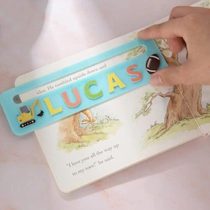Personalized Reading Aid with Name, Acrylic Lightweight Reading Tool, Fun Book Accessory, Gift for Reading Beginners, Back to School Gift