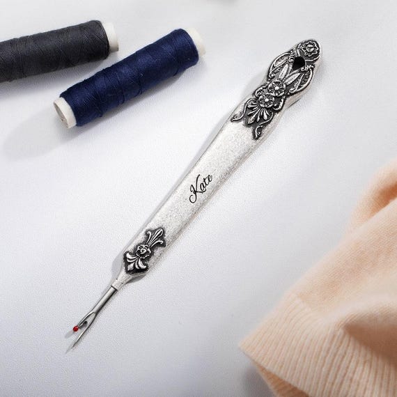 Custom Name Seam Ripper, Customized Name Sewing Tool, Gift for Tailor/Seamstress/Fashion Designer, Vintage Style Engraved Sewing Gift