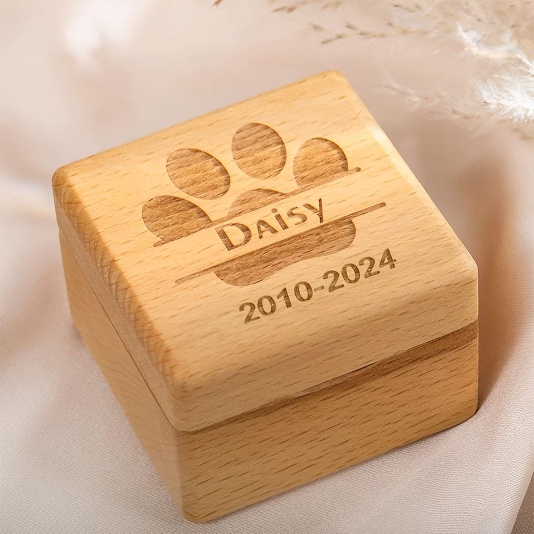 Scatola Commemorativa Per Animali Domestici In Legno Di Pino - Personalizzata Con Cuore E Zampa - Porta Ricordi Per Cani E Gatti (16x11x9,5 Cm) - 3