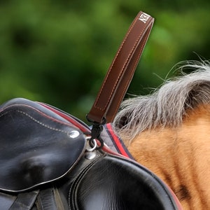 Custom Grab Strap for Horse Saddle, Leather Horse Tack with Personalized Name, Customized Saddle Handle for Pony, Horse Rider/Owner Gift image 4