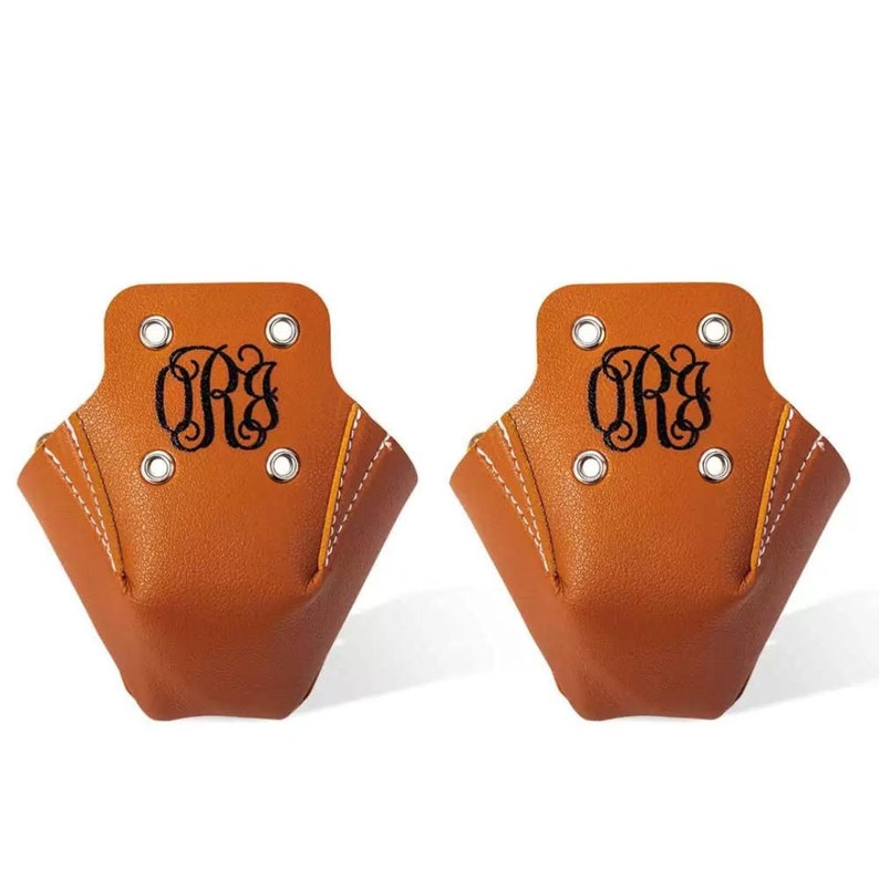 A pair of roller skate toe caps with customized text on them. Made of artificial leather, comes in 10 different colors. Protect the skates from scratches and add a personal touch. A great gift for skaters who love roller skating accessories.