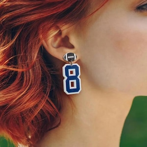 Orecchini con zirconi leggeri ideali per donna che ama accessori