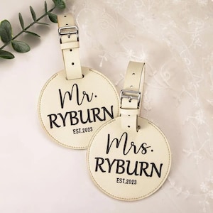 Etiquetas redondas de cuero personalizadas para equipaje &quot;Sr. y Sra.&quot;, juego de 2 etiquetas de viaje de cuero, regalos personalizados para luna de miel o boda para recién casados o parejas.