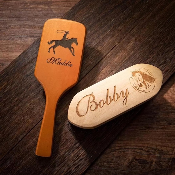 Spazzola Toeletta Cavalli In Legno E Acciaio - Strumento Ergonomico Senza Far Male Al Pelo