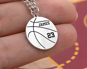 Collana Uomo Con Ciondolo Maglia Da Basket Numero 24 E 8: Gioiello Hip Hop In Acciaio Inox, Catena 60cm