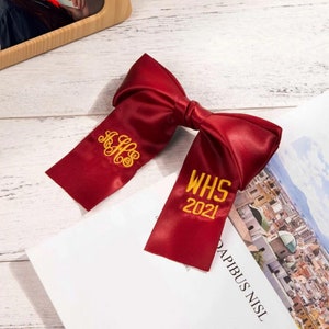 Graduation Bow with Custom Embroidered Monogram, Graduation Clip in Hair Bow with Personalized Embroidery, Graduation Gifts for Girls