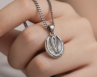 Custom Horse Hoof Pendant Necklace, Personalized Country Western Jewelry, Memorial or Birthday Gift for Horse Lovers, Riders & Vets