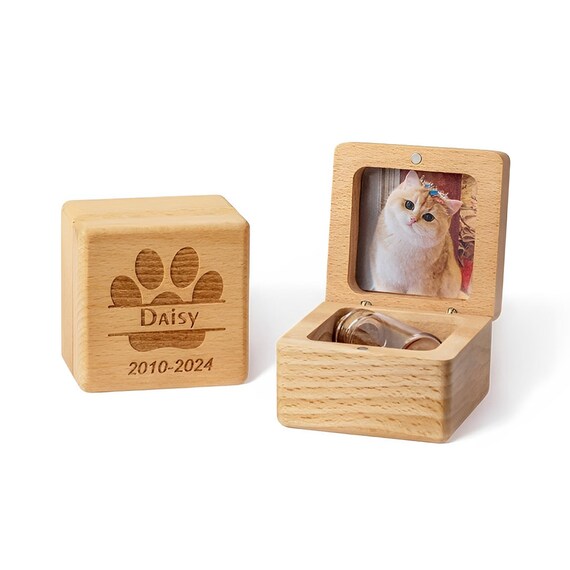 Scatola Commemorativa In Legno Di Pino Personalizzata Per Animali Domestici – Con 3 Foto, Nome E Dedica - 2