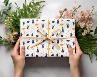 Graduation Wrap Paper Roll, Festive Grad Gift Wrap, Eco Friendly Graduate Party Supplies, Paper Graduation Gift, Caps & Diplomas Design