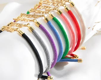 Personligt minimalistiskt hebreiskt snörarmband, färgglatt hebreiskt namnskyltsarmband, Bat/Bar Mitzvah-armband, anpassat hebreiskt namnreparmband