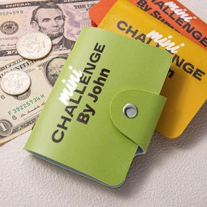 Mini classeur défi économique avec nom personnalisé - Livre budgétaire personnalisé avec enveloppes et rembourrage en espèces, budget argent de poche pour enfants