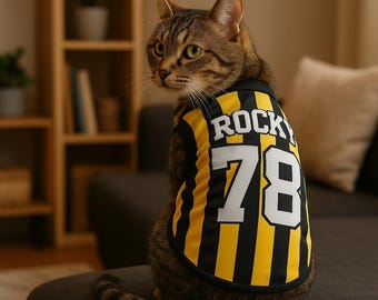 Camiseta personalizada con nombre para mascota, camiseta para perro/gato con nombre y número impresos, ropa para cachorros, conjunto para perros, camiseta de regalo para amantes del fútbol/aficionados a los deportes