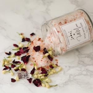 Full Moon Bath Salts - Ritual Bath Soak with Clear Quartz - Crystal Full Moon Flower Bath