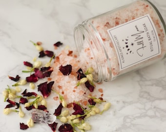 Full Moon Bath Salts - Ritual Bath Soak with Clear Quartz - Crystal Full Moon Flower Bath