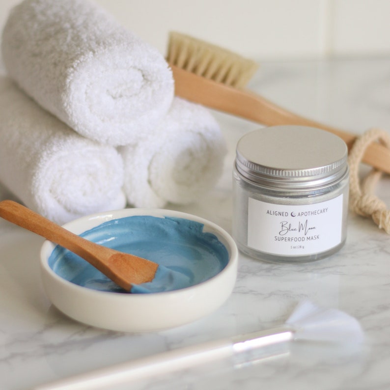 Blue Spirulina Face Mask made with kaolin clay, coconut milk, bentonit clay, blue spirulina, tapioca flour, and essential oils.