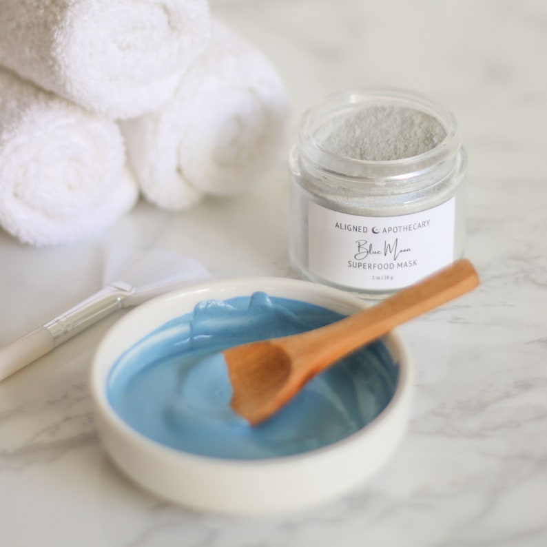 This Blue Spirulina Mask powder is easy to mix, and perfect for an at home facial. The bentonite and kaolin clay with deep clean your pores, while the coconut milk and blue spirulina feed your skin superfood ingredients.