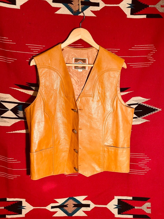 Vintage Pioneer Wear Leather Vest, Mens 46L (mint)