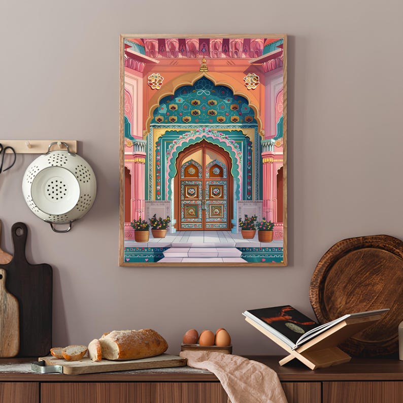 Peut inclure: Une illustration color&eacute;e d'une grande porte orn&eacute;e avec des d&eacute;tails complexes en rose, turquoise et or. La porte est encadr&eacute;e d'une arche d&eacute;corative et m&egrave;ne &agrave; une cour.