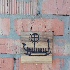 Drakkar Viking Ship Wall Art – Handcrafted Wooden Plaque – Nordic Decor – Rustic Wall Hanging – Norse Longship Wall Sign – Viking Home Decor