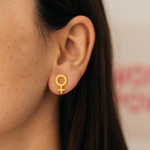 Dainty Feminist Stud Earrings / Venus Symbol Earrings / Women Empowerment Jewelry / Silver Studs for Feminist Gift / Symbol of Womanhood