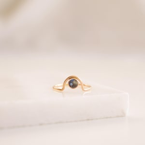 Labradorite Gemstone Arch Ring • Modern Shape Gold Ring • Gift for Her • Sterling Silver Mothers Ring • Birthday Gift Idea • Minimalist Ring
