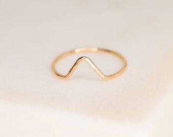 Delicate peak rings | Minimalist chevron rings | Promise rings | Stacking rings | Triangle rings | Handmade rings | V shape midi rings