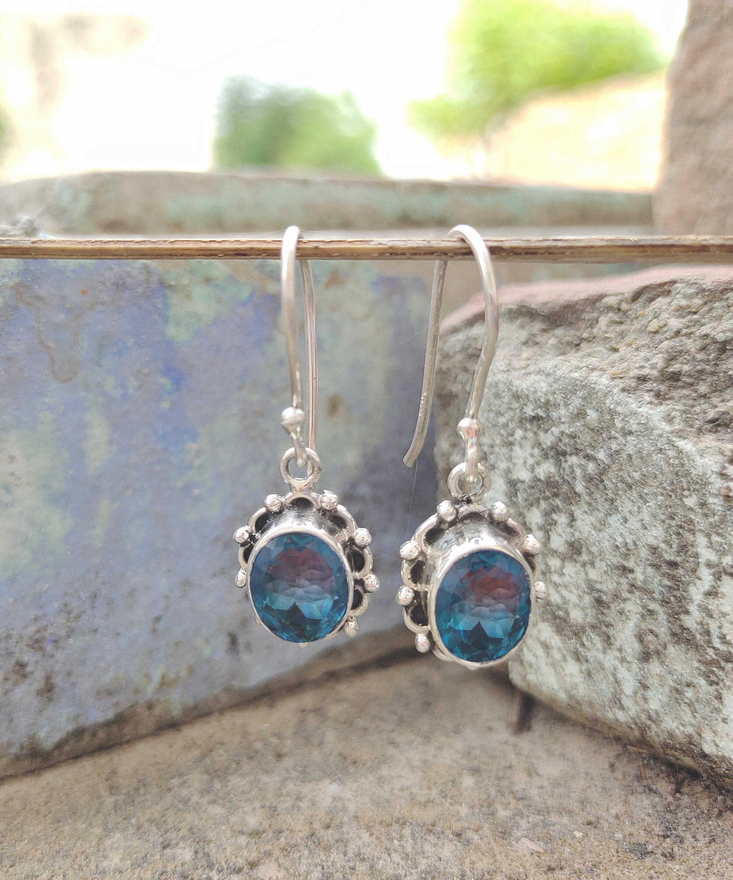 イヤリング 温度で色が変わる石 色が変わるピアス Bijoux de Cam l on 