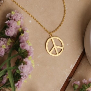 Peace Symbol Necklace / Hippie Peace Necklace / Gold Peace Sign Charms Necklace / Anniversary Gift / Gift For mom / Birthday Gift For Wife