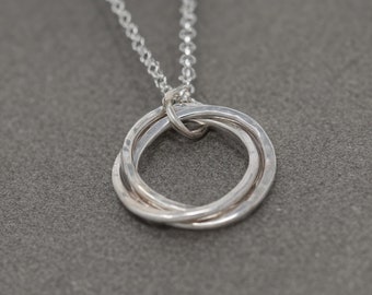 Russian Ring Necklace | Entwined Trinity Necklace | Interlocking Rings Necklace | Family Necklace | Silver 3 Circles Necklace