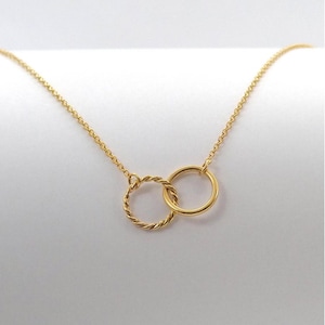 Collar de cuerda trenzada con círculos entrelazados - Collar de oro con lazo eterno - Collar dúo infinito - Collares de la amistad - Regalo para mejores amigas