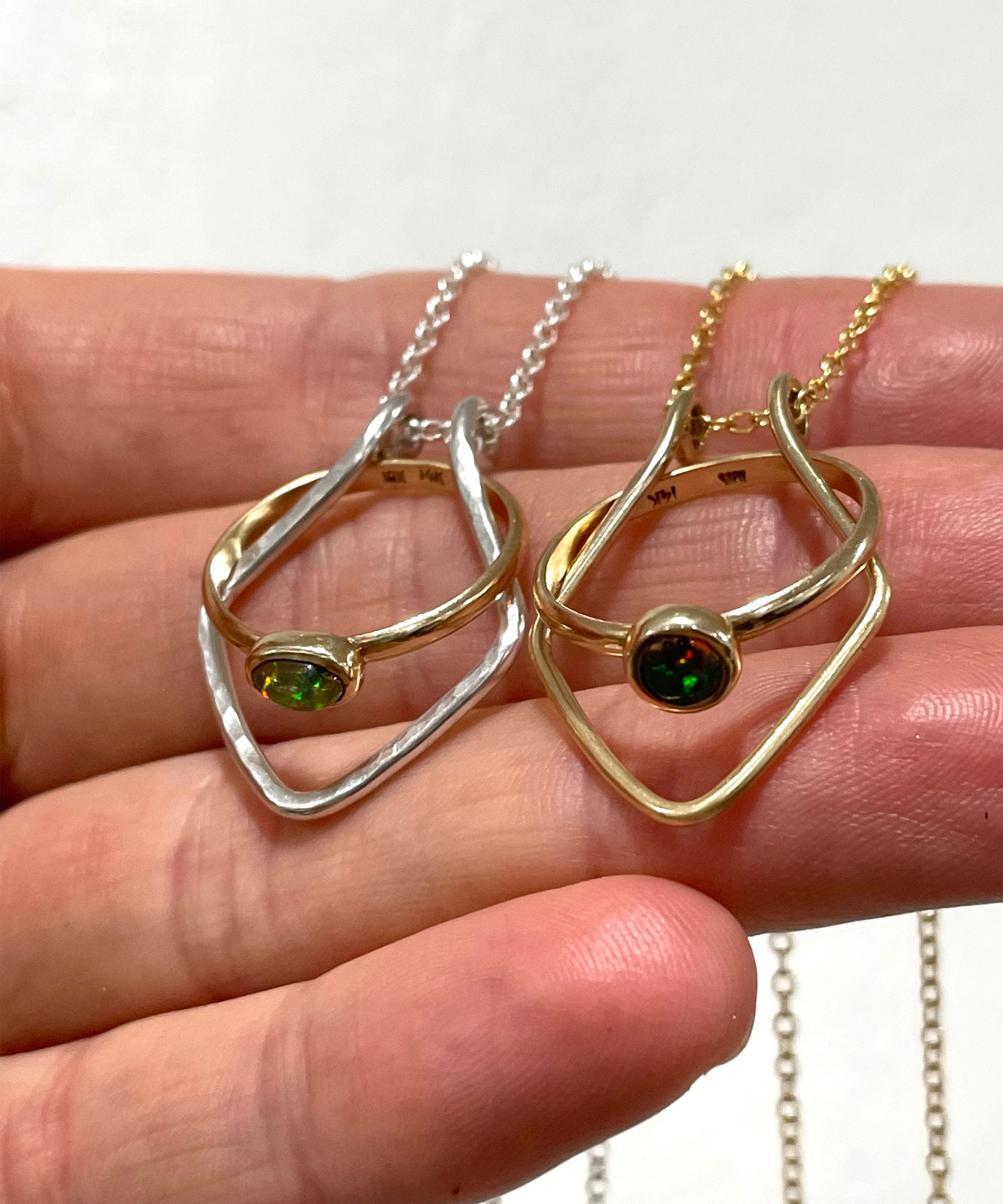 Collana porta anello, collana porta anello di fidanzamento montagna, ciondolo porta anello delicato porta anello collana anello di nozze, porta anello medico infermiere - Italia