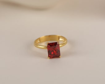 Garnet Solitaire Ring in Silver, Gold, 14K Gold Radiant Cut, Minimalist Wedding Band Ring, Mother's day gift and Dainty Jewelry for Women