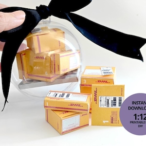 Caixa aberta 1:12 pacote de entrega e mini envelopes para mudança de casa de bonecas, cenário de Natal ou presente, enfeites