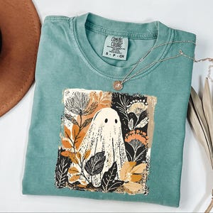 Comfort Colors® Retro Floral Ghost Shirt, Womens Ghost Shirt, Fall Vibes Shirt, Spooky Season image 7