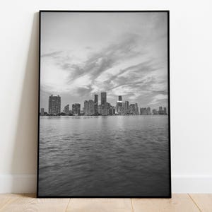 Miami Black and White Poster, Monochrome Cityscape Print, Florida Wall Art, Modern Skyline Decor, USA Architecture, Minimal Urban Art