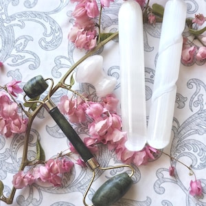 Jade Facial or Body Massage, Rose Quartz  Mushroom and Roller set, cooling facial with natural Selenite wands    GSR-105