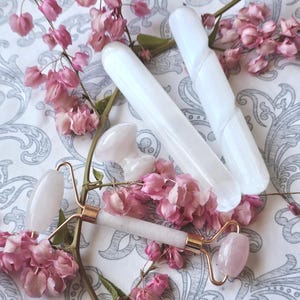 Rose Quartz Facial or Body Massage, Mushroom and Roller set, cooling facial with Selenite wands GSR-101